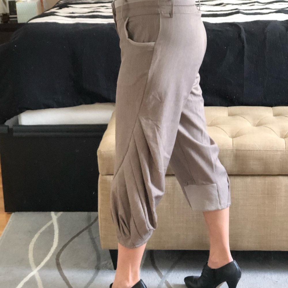 Beige crop pants from Rainbow store in NYC Size S